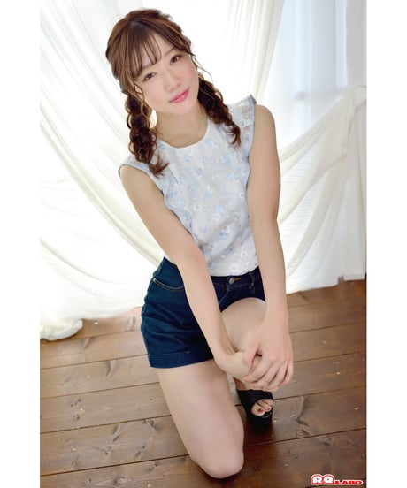 小湊優香さん／私服1＋ビキニ水着【中】サイズ