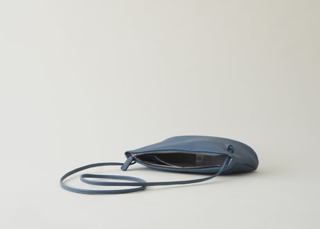 bee | shoulder bag -sora -almond
