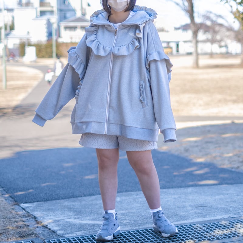 新品未使用satoi パーカーフリルパーカーフーディBigパーカー