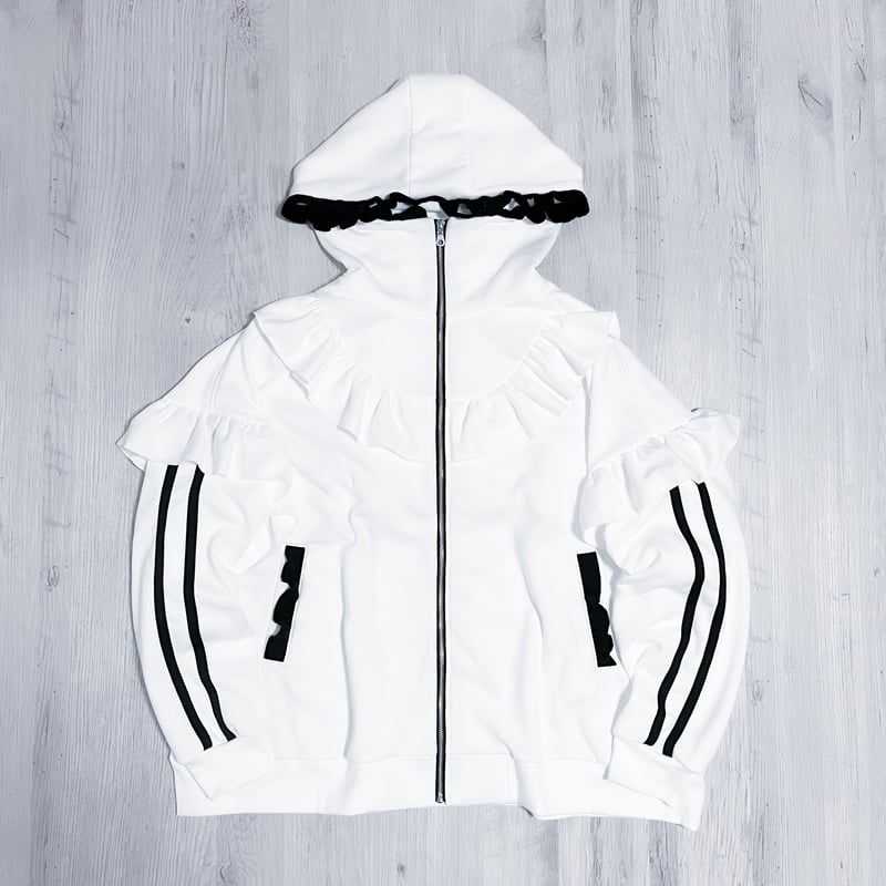 フリルハイネックパーカー<white × black> | satoi