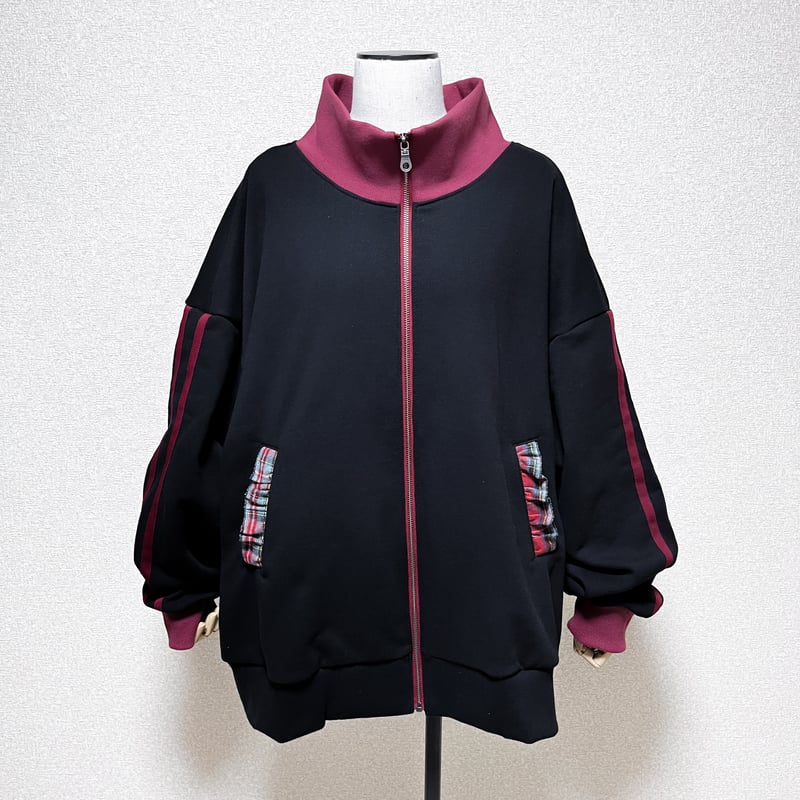 フリルトラックジャケット<black × burgundy> | satoi