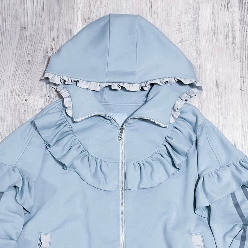 【satoi】 フリルハイネックパーカー light blue フリルハイネックパーカー<light blue × light gray> | satoi