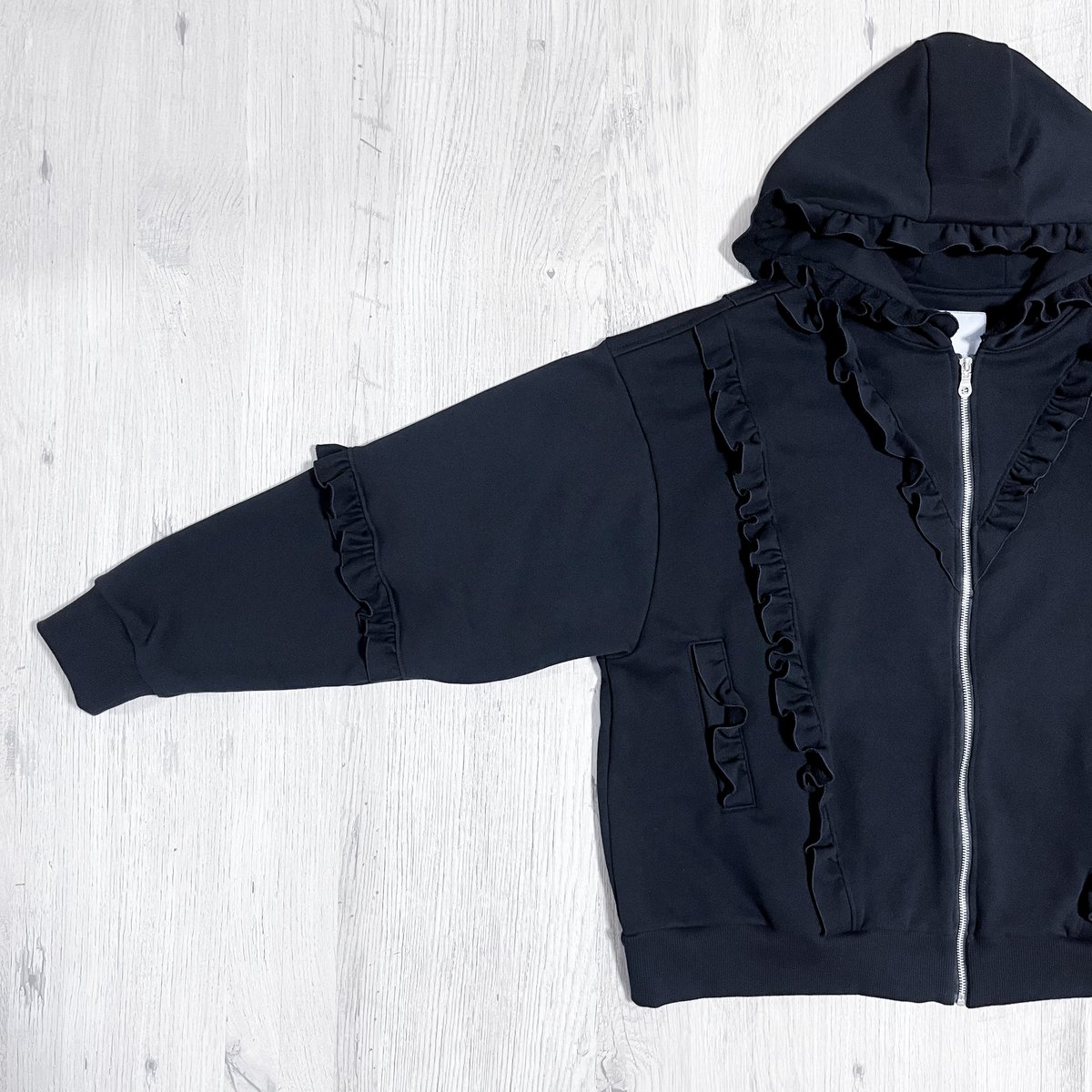 h.naoto FLILL 刺繍　フリル　ジップアップパーカー　編み上げ h.naoto FLILL 刺繍 フリル ジップアップパーカー 編み上げ h