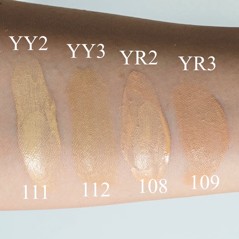 イエベ】UVリキッドファンデーション | more