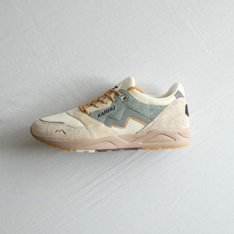 KARHU Aria 95 Turtledove/Iceberg Green | Sirturday