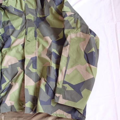 Swedish M90 camouflage ECWCS parka