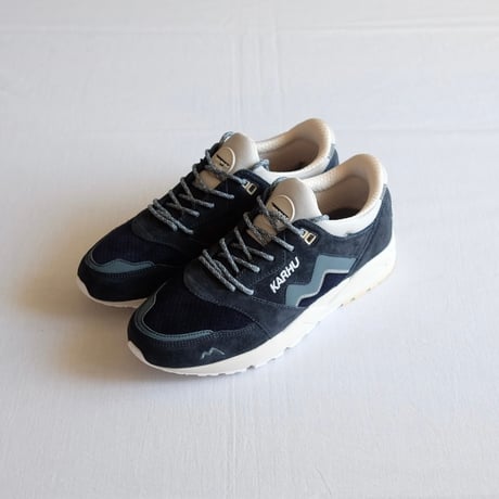 KARHU Aria 95 India Ink/Stormy Weather