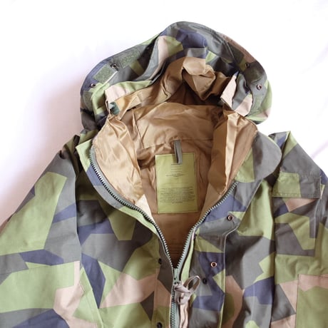 Swedish M90 camouflage ECWCS parka