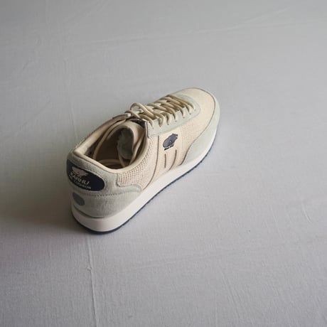 KARHU Albatross 82