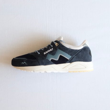KARHU Aria 95 India Ink/Stormy Weather
