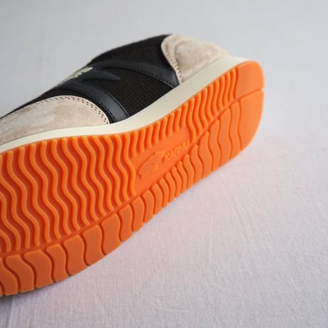 KARHU Albatross 82