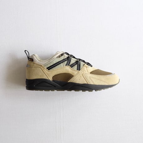Karhu fusion 2.0