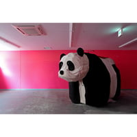 阪中隆文「Giant panda car」／ Takafumi Sakanaka  " Giant panda car "