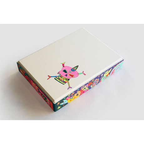 成田久オリジナルBOX! Art Center Ongoing 2008 - 2018 /Art Center Ongoingの10年間の活動をまとめたドキュメント本