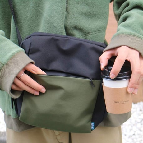 IFNI SHOULDER BAG [OLIVE]