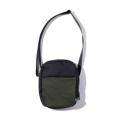 IFNI SHOULDER BAG [OLIVE]
