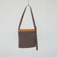 SHOULDER BAG [D.BEIGE × COFFEE DYED]