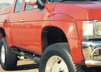 NISSAN D21　ダットサンWキャブ　オーバーフェンダー