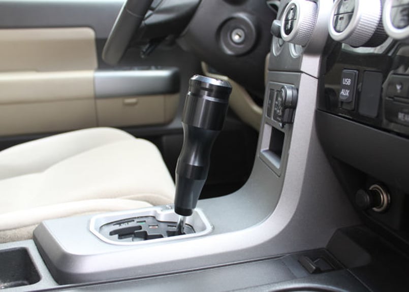 US トヨタ タンドラ 50系後期 シフトノブ 1794エディション シフター 随所にこだわったUS TOYOTA タンドラ 1794エディション リフト