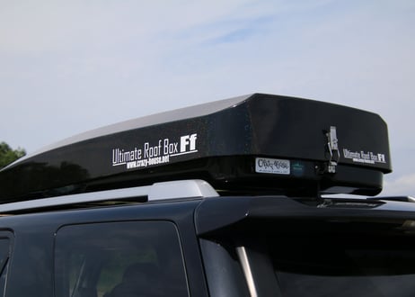【アウトレット・各1台限定】Ultimate Roof Box Ff（白ラメ／黒ラメ塗装・デモカー装着品）
