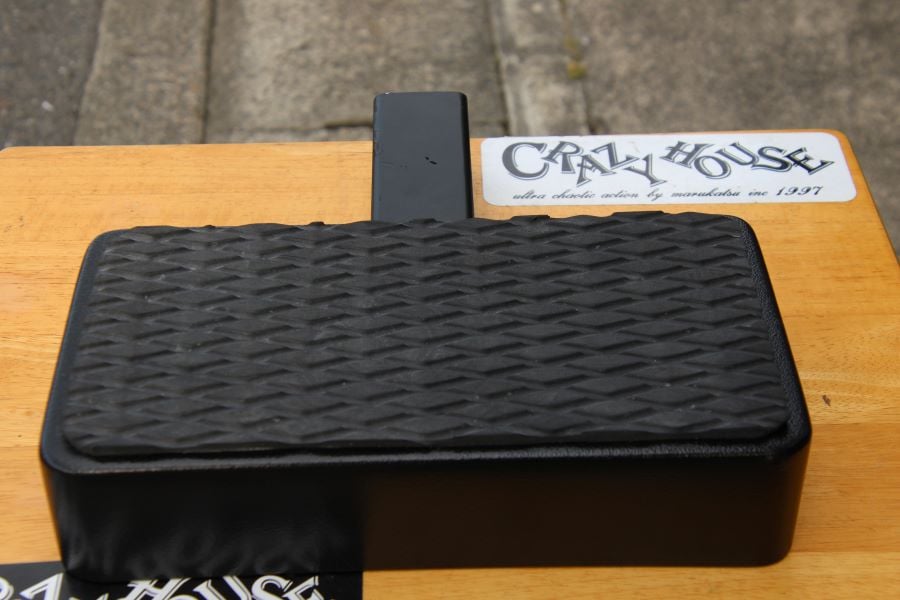 REESE ヒッチステップ Reese Flip-Up Hitch Step in the Trailer Parts & Accessories