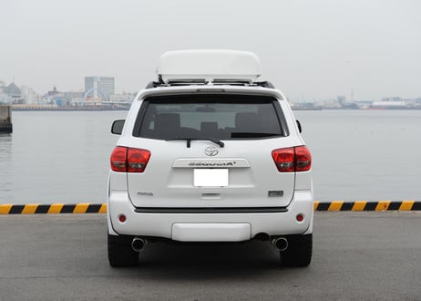 トヨタ　セコイア　ヒッチカバー