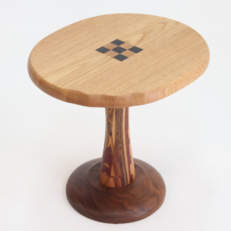 美品 ギャラリー良工房 RYO工房 定価15円 サイドテーブル 彫刻家具 無垢材 美品 ギャラリー良工房 RYO工房 定価15円 サイドテーブル 彫刻