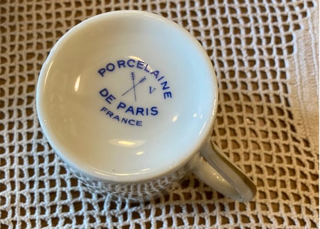 カップandソーサー(PORCELAINE DE PARIS)