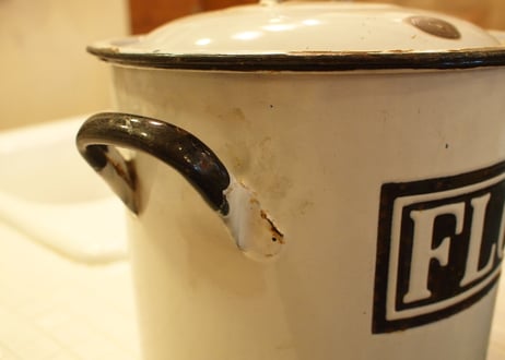 FLOUR缶（enamel）