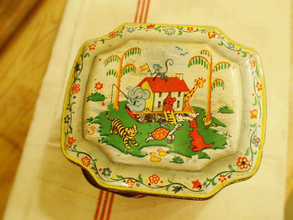tin缶（取っ手付き）イギリス | アンティーク雑貨店 Antique cise