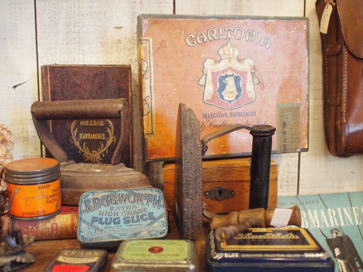 ヨーロッパアンティーク 薬草ボックス /収納缶フランス ヨーロッパアンティーク 薬草ボックス /収納缶フランス