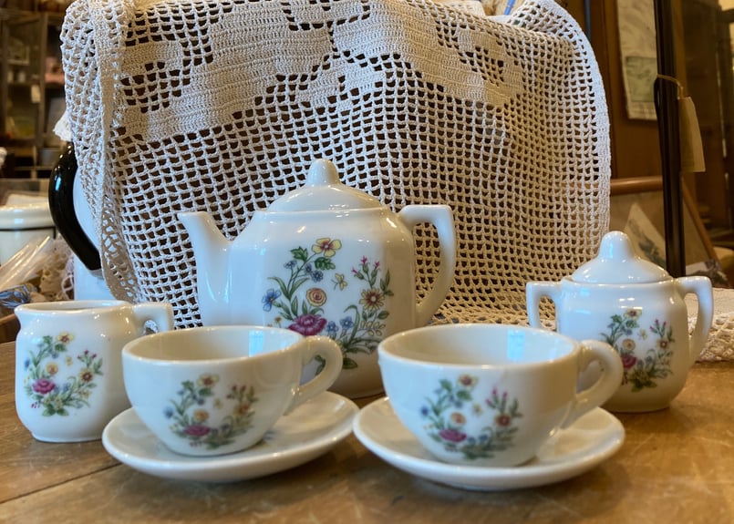 ティーセット ミニチュア 陶器 | アンティーク雑貨店 Antique ティーセット ミニチュア 陶器 | アンティーク雑貨店 Antique