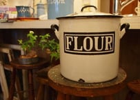 FLOUR缶（enamel）