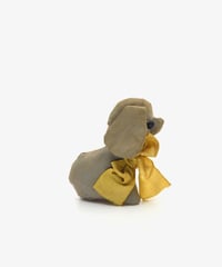 022.14＿TAO XIANG UOO「小さいグレーの犬のお人形」