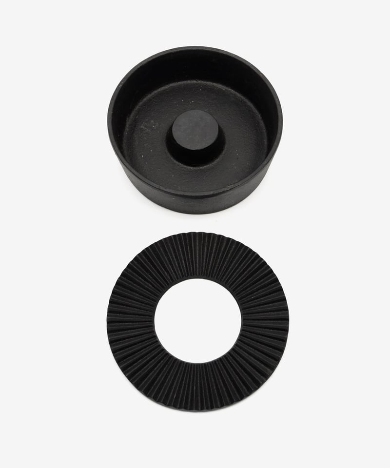 046. 2＿Brisées「南部鉄器 灰皿 風栄堂」 | だれかのなにか