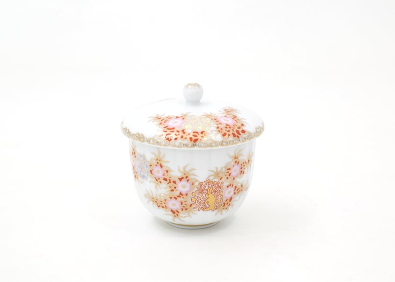 鍋島花兎 付煎茶碗(アウトレット品) | WEB有田陶器市 | 深川 鍋島花兎 付煎茶碗(アウトレット品) | WEB有田陶器市 | 深川