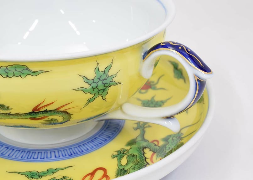 竜鳳凰錦手黄地 紅茶碗皿（アウトレット品） | WEB有田陶器市 ｜ 深川