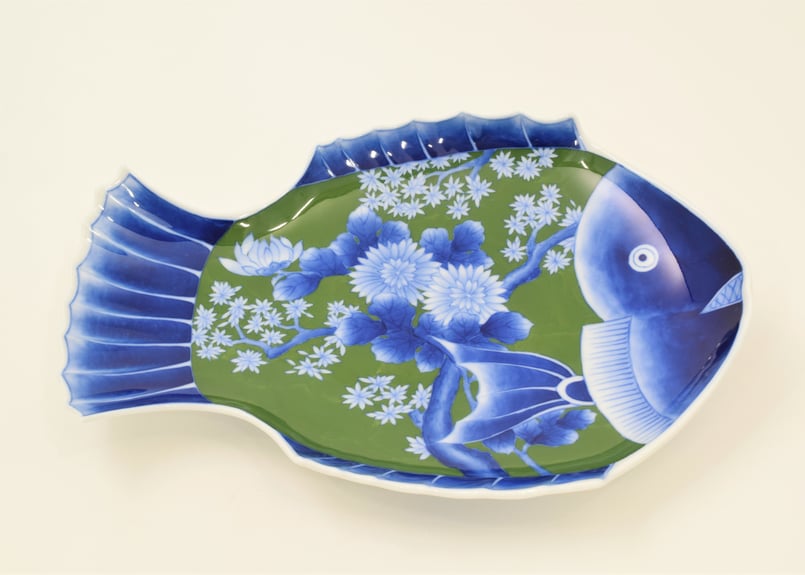 染付菊絵 魚型皿（アウトレット品） | WEB有田陶器市 ｜ 深川製磁