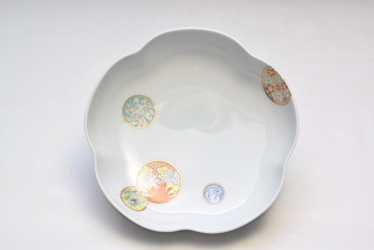 寿赤絵 梅型6号鉢(アウトレット品) | WEB有田陶器市 | 深川 寿赤絵 梅型6号鉢(アウトレット品) | WEB有田陶器市 | 深川