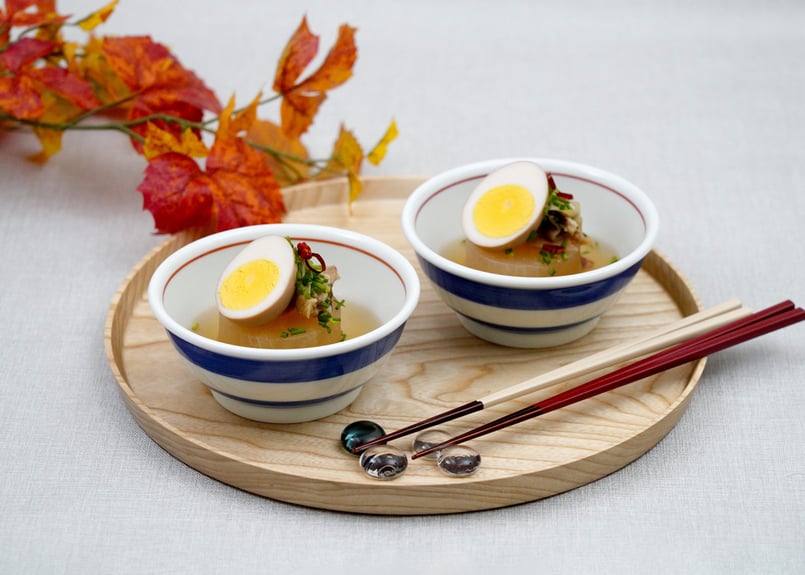 廃盤品 深川製磁 月見うさぎ 飯碗 2客 廃盤品 深川製磁 月見うさぎ 飯碗 2客