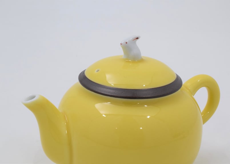 黄地うさぎ 手付小急須（アウトレット品） | WEB有田陶器市 ｜ 深川製