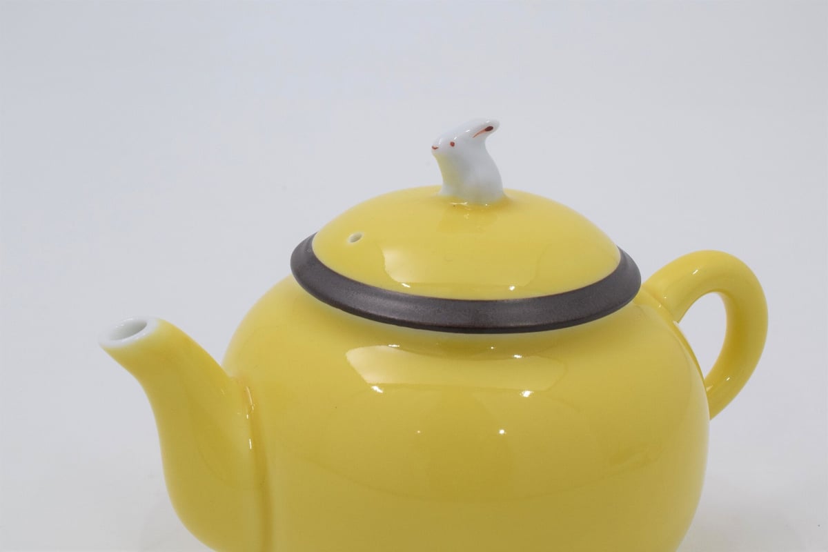 黄地うさぎ 手付小急須（アウトレット品） | WEB有田陶器市 ｜ 深川製
