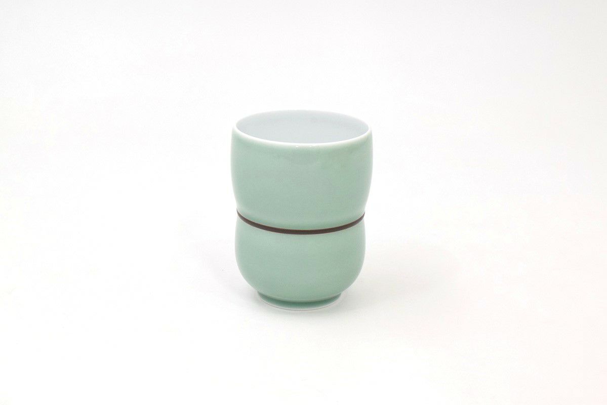 笹青磁 杵型湯呑（アウトレット品） | WEB有田陶器市 ｜ 深川製磁