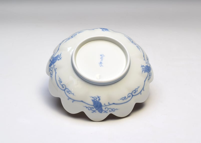 染錦金彩鳳凰 菊割中皿（アウトレット品） | WEB有田陶器市 ｜ 深川製