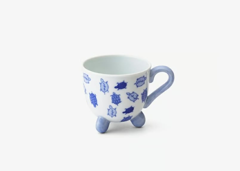 染付亀 三ツ足マグカップ（アウトレット品） | WEB有田陶器市 ｜ 深川