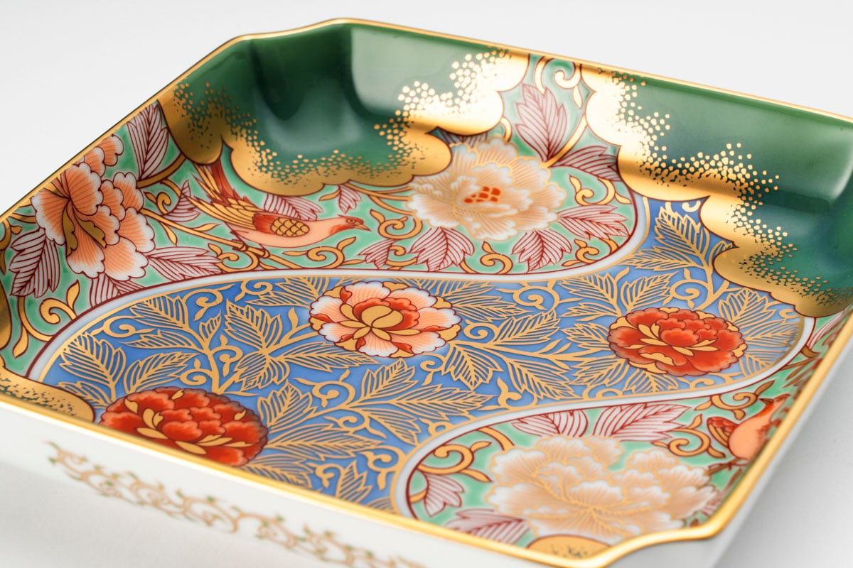 金襴手牡丹唐草ひわ色 飾皿（アウトレット品） | WEB有田陶器市