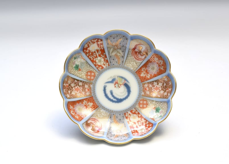 染錦金彩鳳凰 菊割取皿（アウトレット品） | WEB有田陶器市 ｜ 深川製