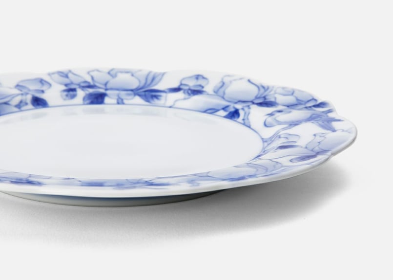 染付木蓮 ケーキ皿（アウトレット品） | WEB有田陶器市 ｜ 深川製磁