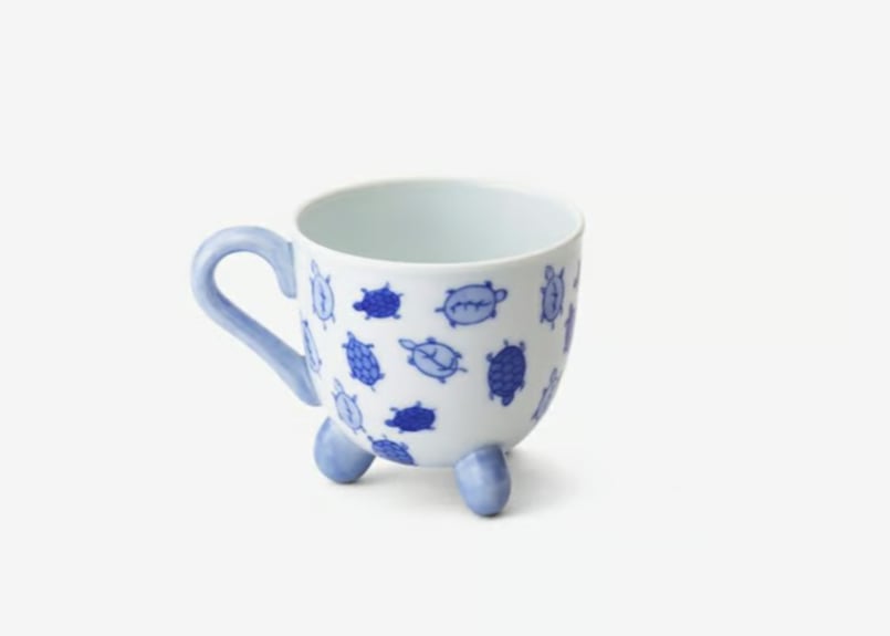 染付亀 三ツ足マグカップ（アウトレット品） | WEB有田陶器市 ｜ 深川