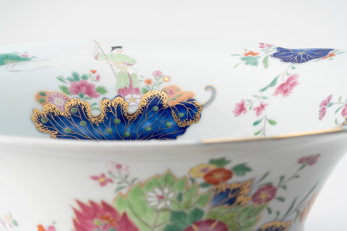 染錦絢爛草花絵 花型大鉢（アウトレット） | WEB有田陶器市 ｜ 深川製